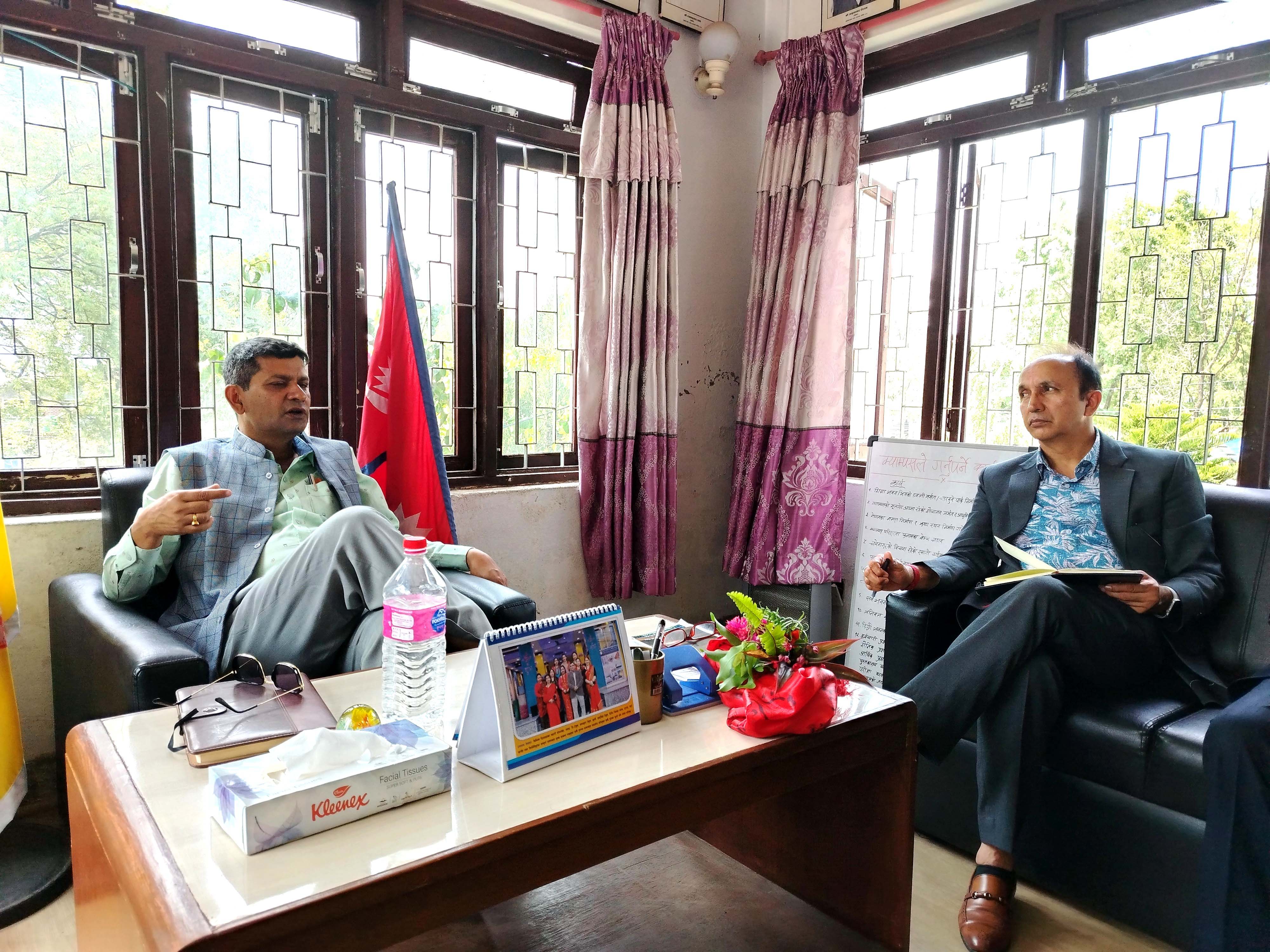 शिक्षाध्यक्ष प्रा. डा. खड्ग केसीद्वारा  क्याम्पस अवलोकन